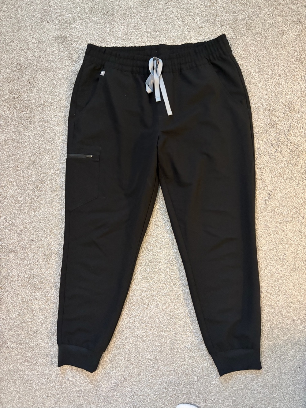 Figs Women’s Black Jogger Pants with Gray Drawstring